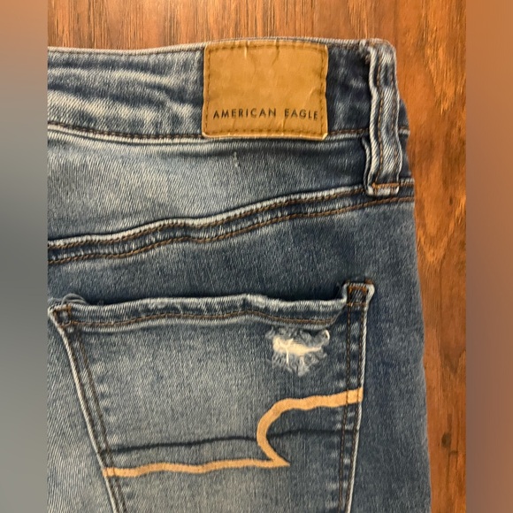 AE Women’s Next Level Stretch Super Hi-Rise Distressed Jegging - Blue - 6R - Picture 4 of 9